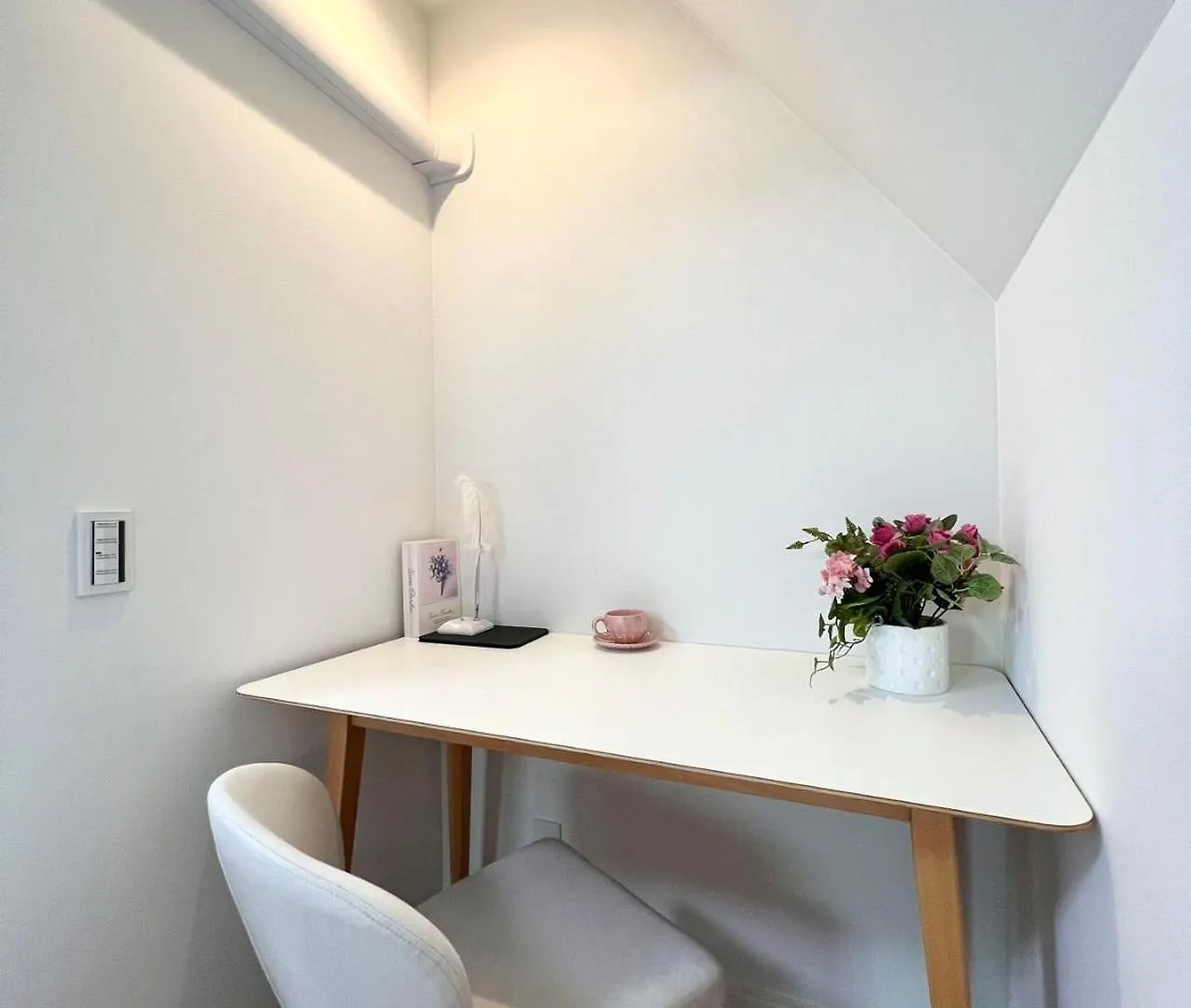 Fang-Chihaya House Apartment Tokyo